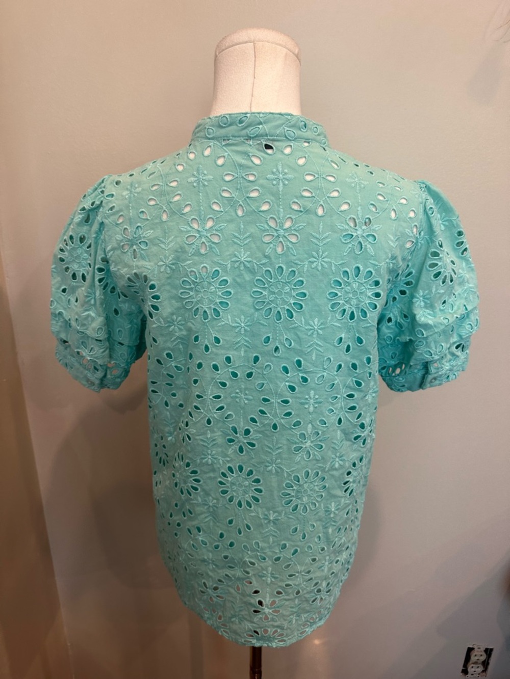 J.Crew Aqua Mint Eyelet Puff Sleeve Button Up Top S Boho Cottagecore - Picture 5 of 6